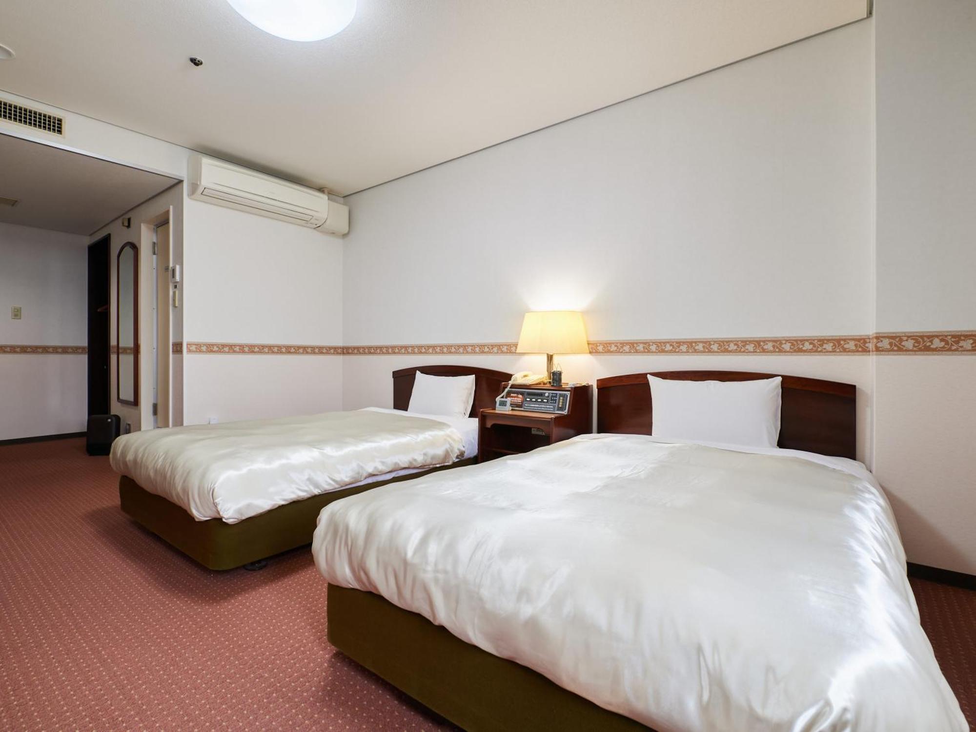 Ecohotel Toyama Exterior photo
