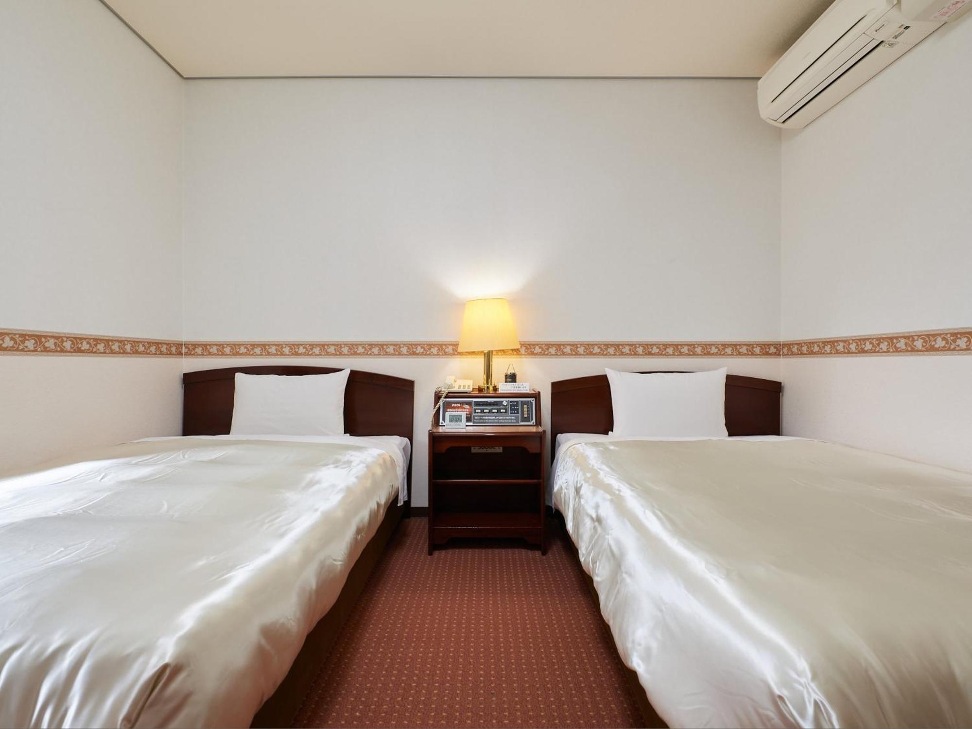Ecohotel Toyama Exterior photo