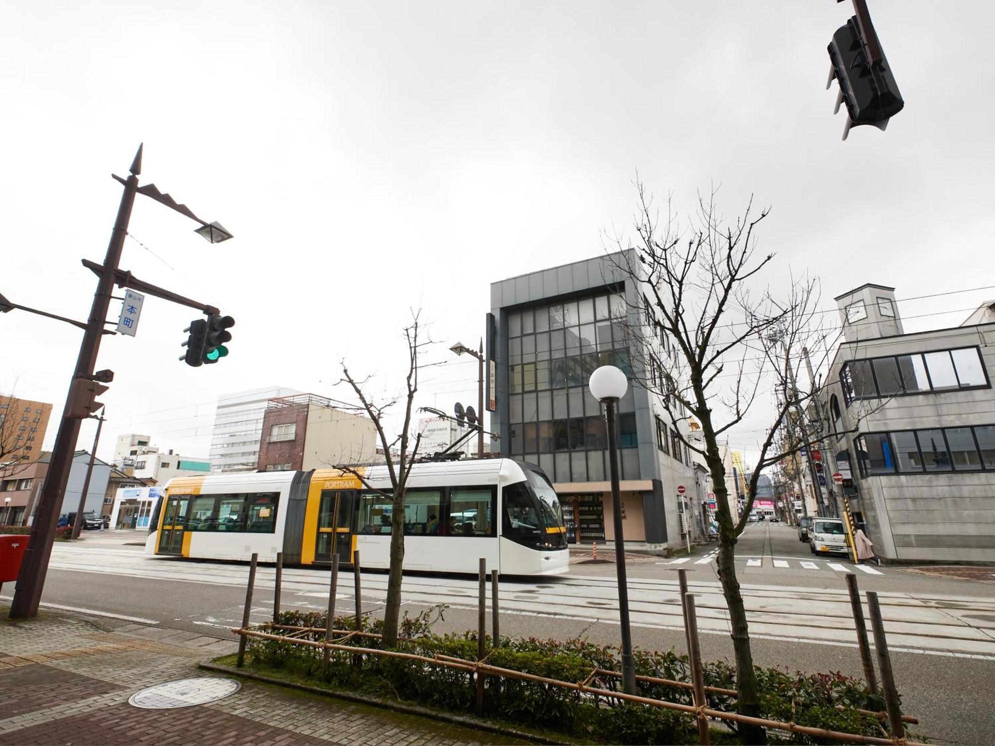 Ecohotel Toyama Exterior photo